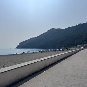 Appartamento Popi Al Mare In Con Giardino E Wifi, Sestri Levante
